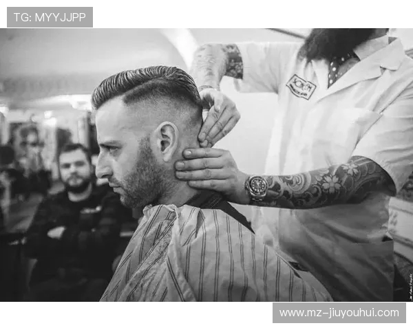 足球硬汉纹身女性头像独特魅力展现展现力量与个性的艺术之美